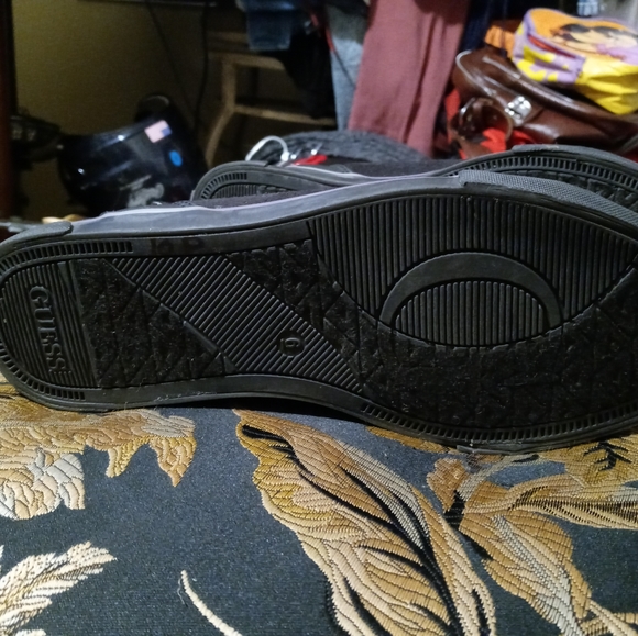 🏀🎒GUESS HIGH TOPS BLACK&GOLD🥊💝 - Picture 13 of 14